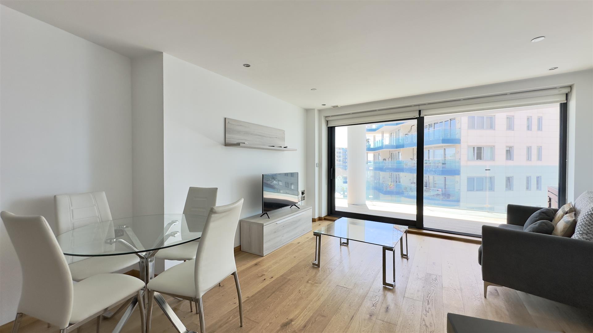 Image of Apartment - 1 Bedrooms - 1 Bathrooms for Rental in Ocean Spa Plaza-Gibraltar, Image 7